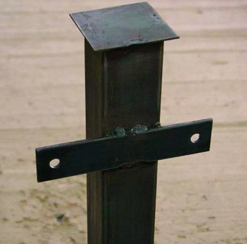 Столбы для заборов  из металлопрофиля 2